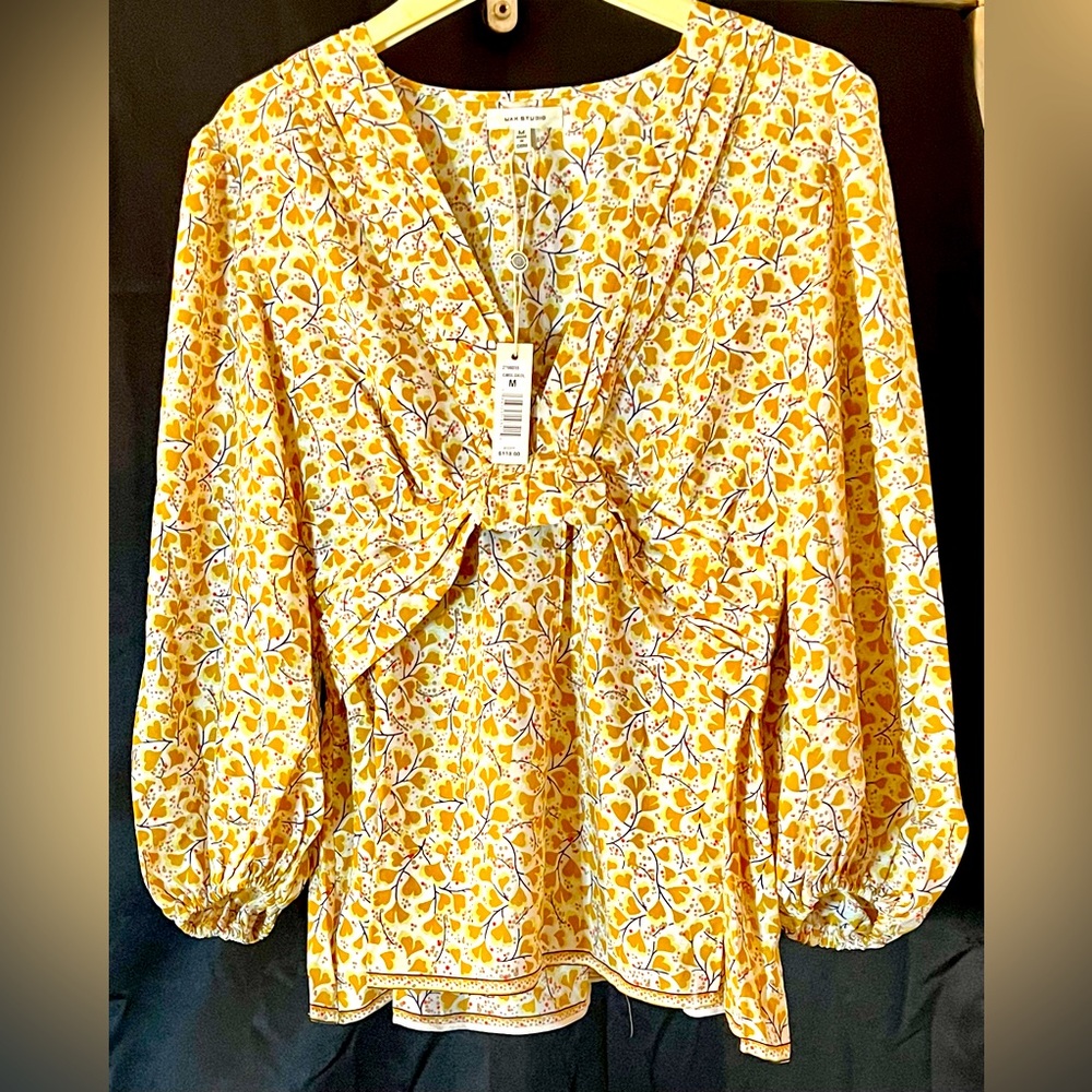 NWT Max Studio MUST HAVE! Fitted to accentuate curves, and very flattering. - Picture 1 of 9